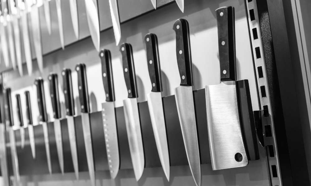 Which knives are best for specific tasks?